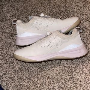 Womens Clove nursing shoes